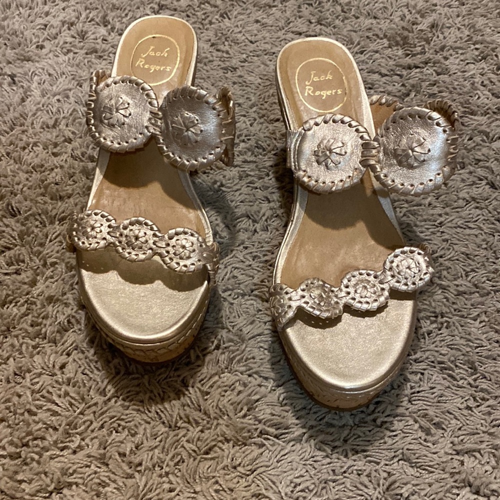 EUC Jack Rogers wedge sandal gold and cork size9.5 worn once perfect condition